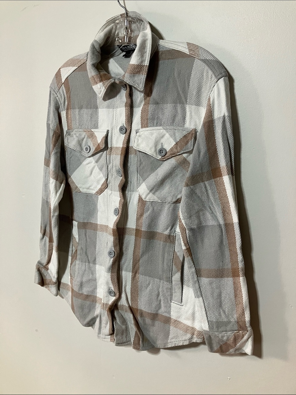 BC Clothing Plaid Flannel Shacket Grey Tan Oversized Shirt Jacket Sz Small Cozy